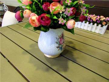 좋은 가격 주문을 받아서 만들어진 디자인을 가진 착색된 플라스틱 비닐 테이블 널 WPC 벽 클래딩 온라인으로