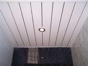 좋은 가격 노후화 저항 백색 PVC 천장은 병원, 학교를 위한 패널을 타일을 붙입니다 온라인으로