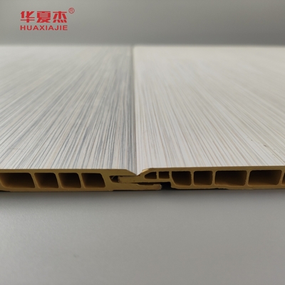 600x9mm 목재 플라스틱 복합 Wpc 외관 벽 패널 설치가 쉽고 유지 보수가 저렴합니다