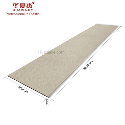 품질 목형 Wpc 벽판지 인테리어 장식 2800x600x9mm 공장