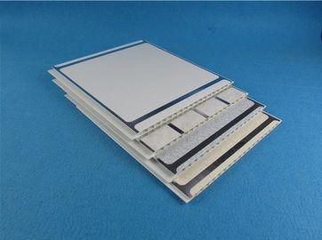 좋은 가격 55% - 80% UPVC 벽면, 는 가장자리를 가진 실내 사용 PVC 덮개 널 온라인으로