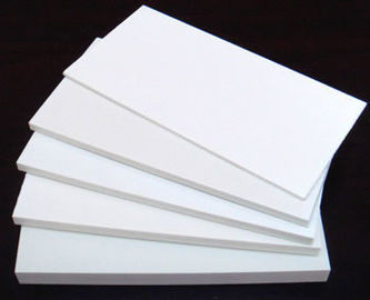 좋은 가격 1000mm Hygeian PVC 거품 반대로 널에 의하여 주문을 받아서 만들어지는 백색 PVC 거품 장 - 미끄러짐 온라인으로