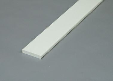 좋은 가격 Woodgrain PVC 장식적인 조형/격자 백색 PVC 손질 널/PVC 단면도 온라인으로