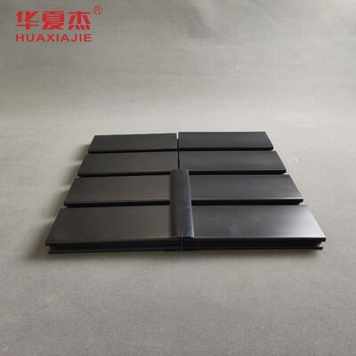 좋은 가격 부드러운 우수한 내충격성 PVC 차고 벽 내구성 PVC 블랙 슬랫월 온라인으로
