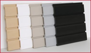 좋은 가격 주문을 받아서 만들어진 차고 벽면/PVC 목제 합성 곡물 벽면 온라인으로