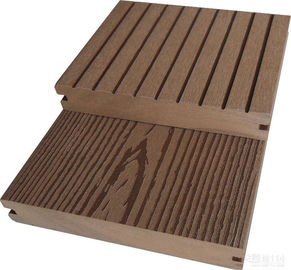 좋은 가격 단단한 Wpc 합성 목제 Decking 거품 판자 깔기 140mm x 25mm 온라인으로