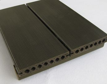 좋은 가격 정원 합성 WPC Decking는 빈 UV - 저항하는 마루 갑판 타일을 붙입니다 온라인으로